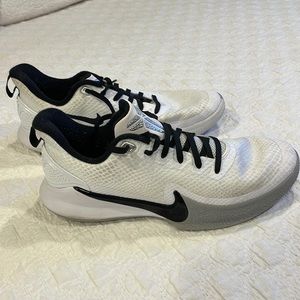 Women’s volleyball shoes size 9 Nike Kobe’s